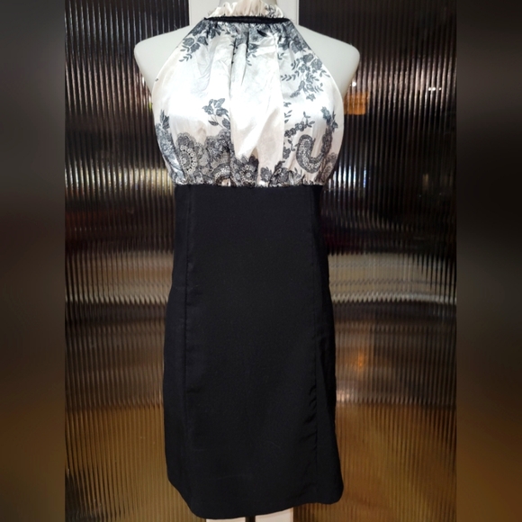 Majora Dress - Picture 1 of 6